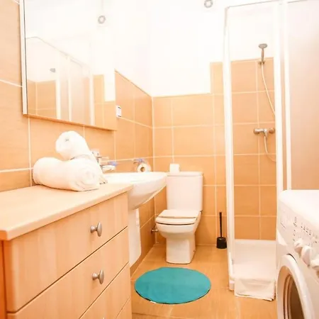 Cl13 - Spacious With Sea Views And Pool Nyaraló Lloret de Mar
