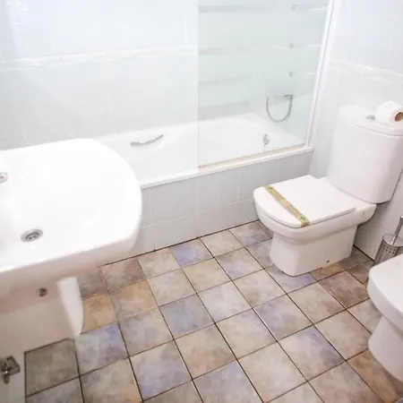 Cl13 - Spacious With Sea Views And Pool Lloret de Mar